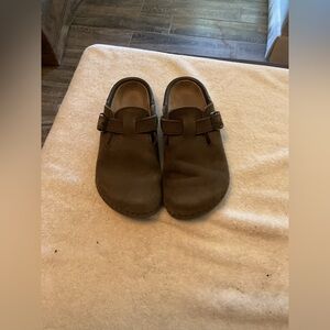 Birkenstock Tatami Brown Suede Side Buckle Unisex Clogs ladies 7 Men 5